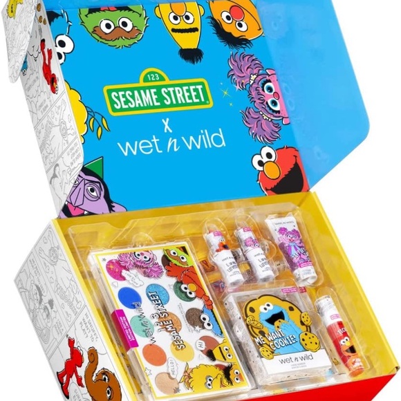 SESAME STREET x Wet n Wild PR BOX 11 pieces - Picture 5 of 5